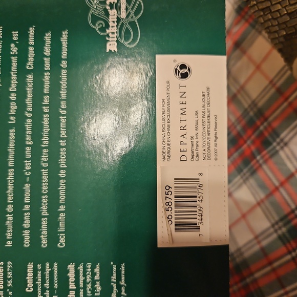 Department 56 "Cartwright Coach Builders" Dickens' Village Series Holiday Decor - Picture 15 of 15